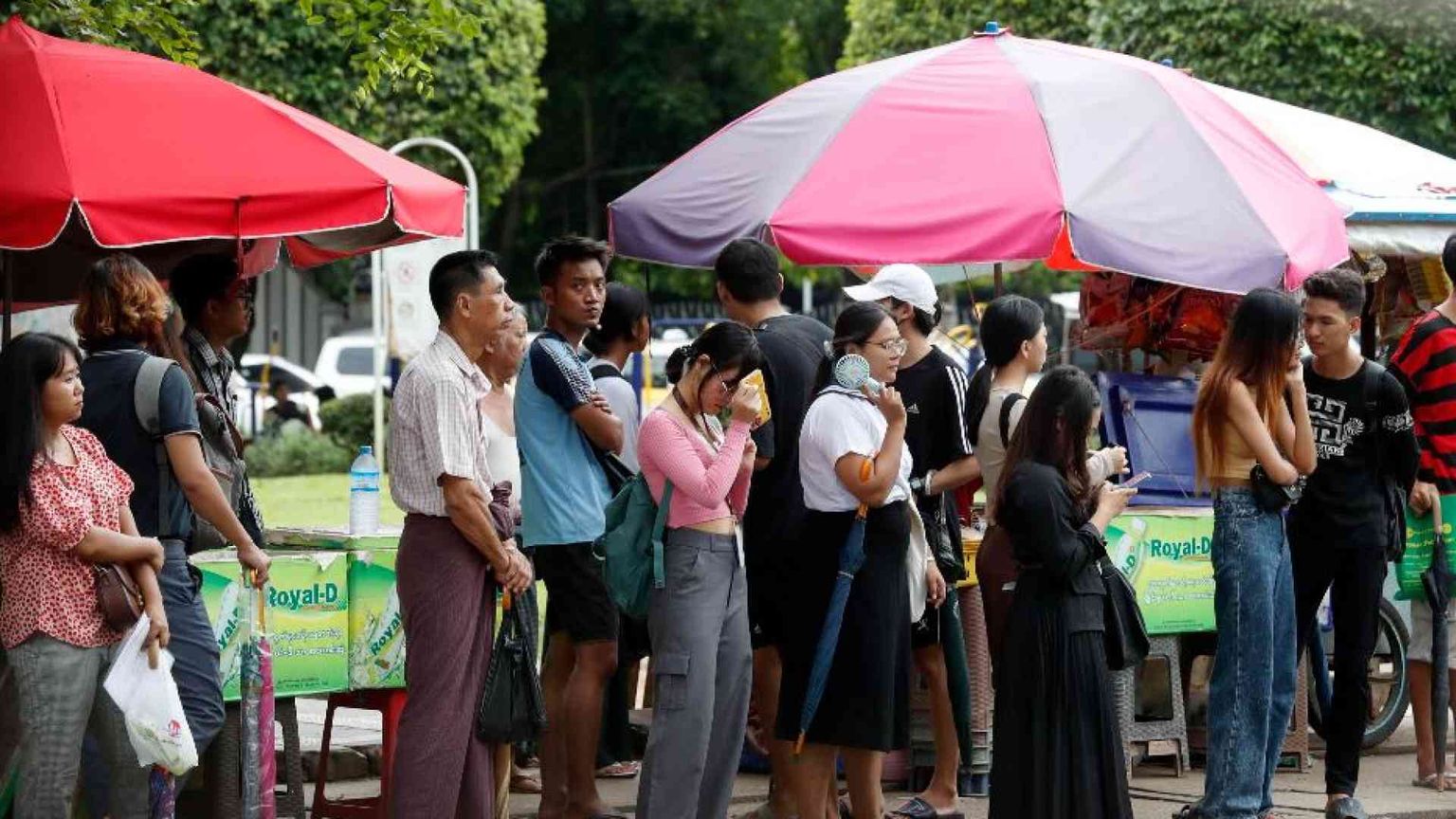 Il Myanmar è alla fame: «I poveri si vendono anche i reni online»