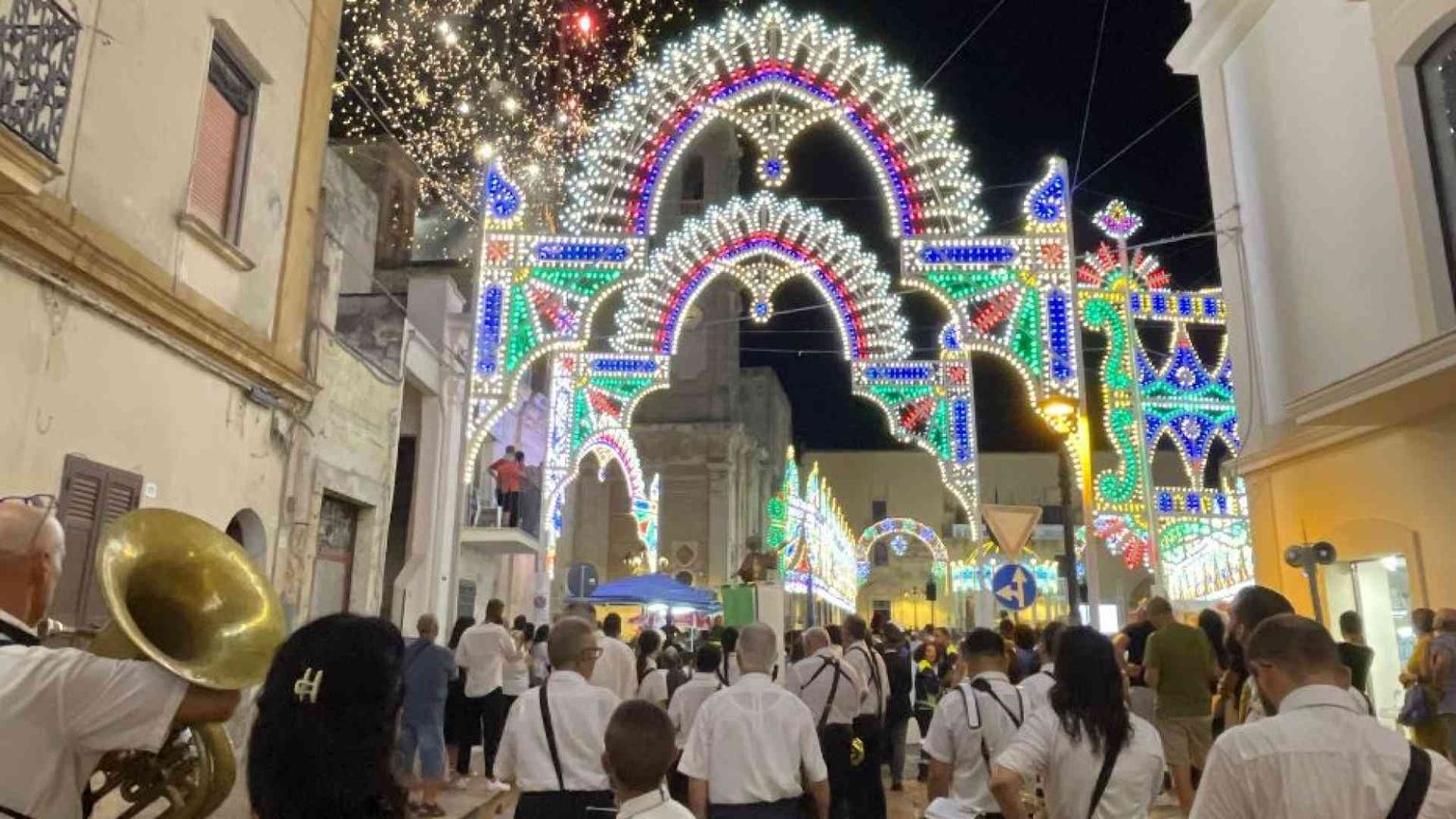 Leuca, se una comunità rinasce con lo stupore della gentilezza