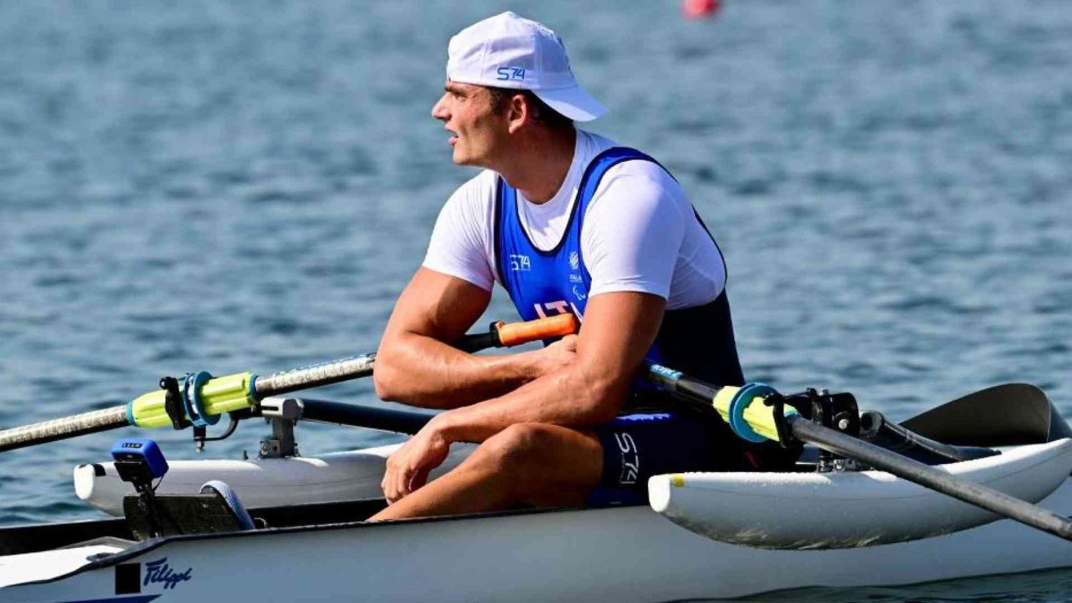 Perde la medaglia paralimpica per colpa del cellulare