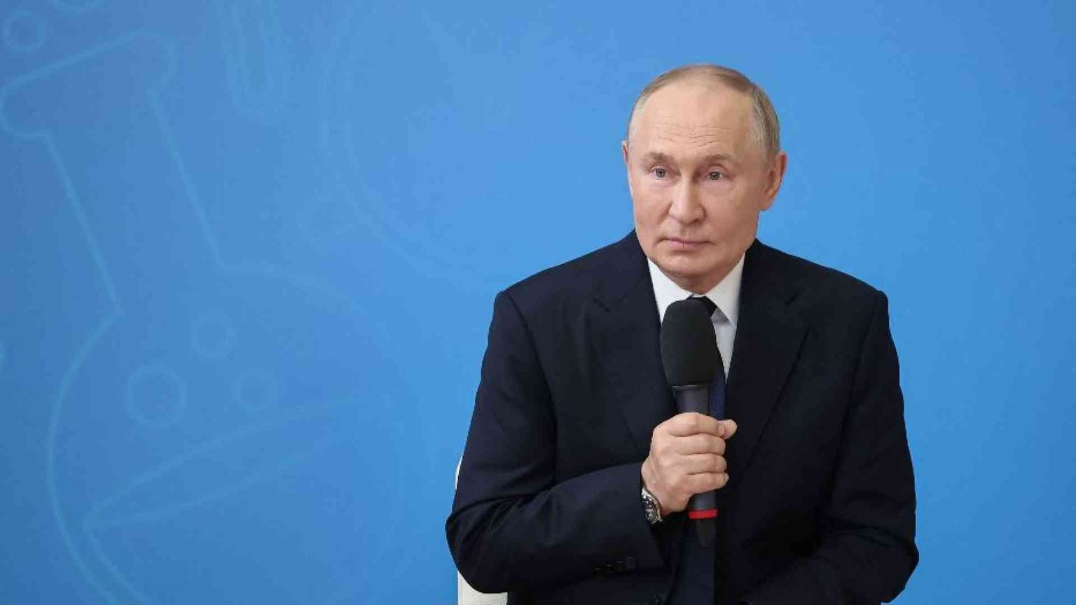 La Russia al voto, con i dissidenti in cella e liste escluse