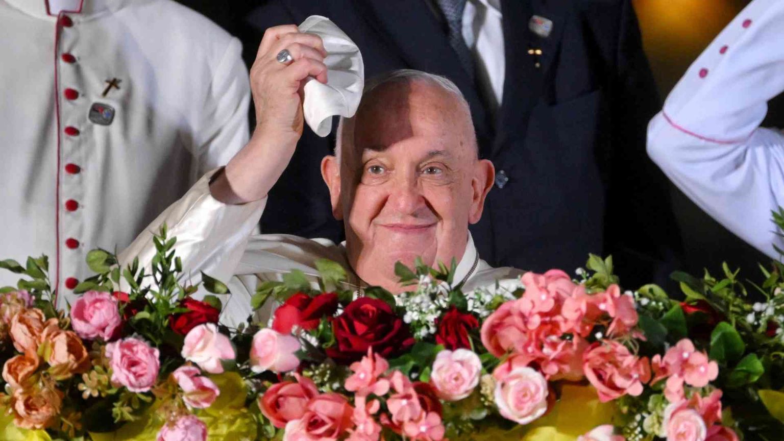 Il Papa alla Chiesa di Papua: «Curate emarginati e periferie»