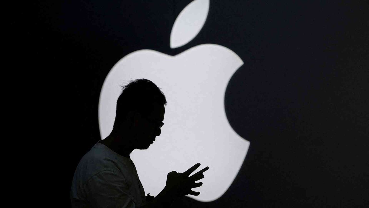 Ecco il nuovo iPhone16: da Apple più spazio all'IA
