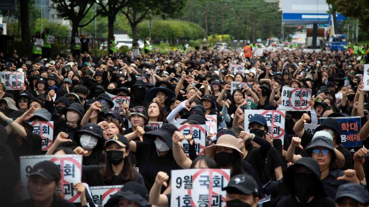 Corea del Sud, la grande fuga degli insegnanti