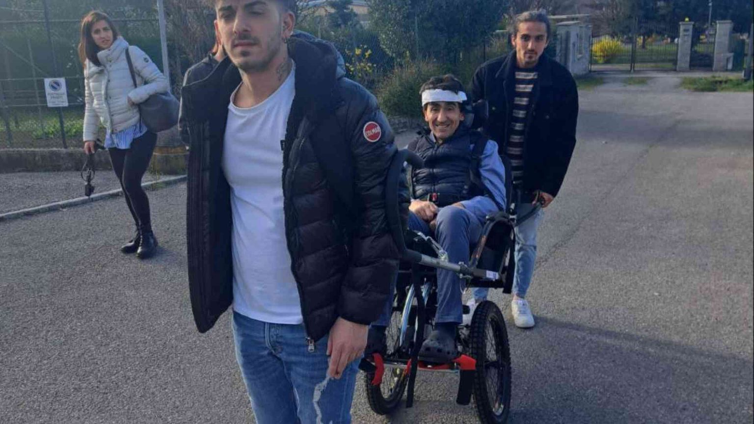 Con la "joëlette" di Giorgio tra i Sassi di Matera