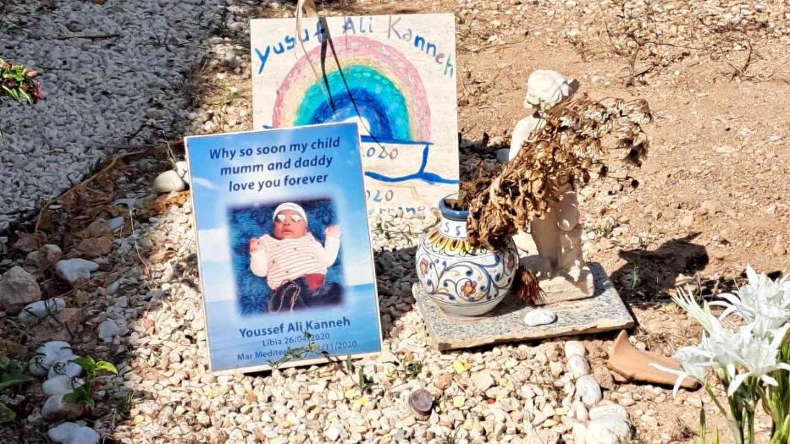 Il cimitero di Lampedusa che ospita gli invisibili