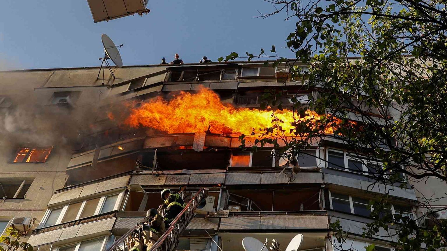 Mosca «martella» Kiev e Kharkiv. Zar Putin rinforza l’Armata Rossa