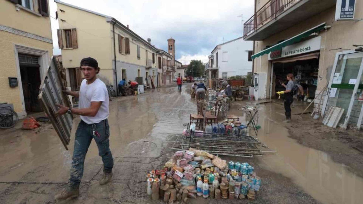 Alluvione in Emilia Romagna, primi 20 milioni di aiuti. Nessun disperso