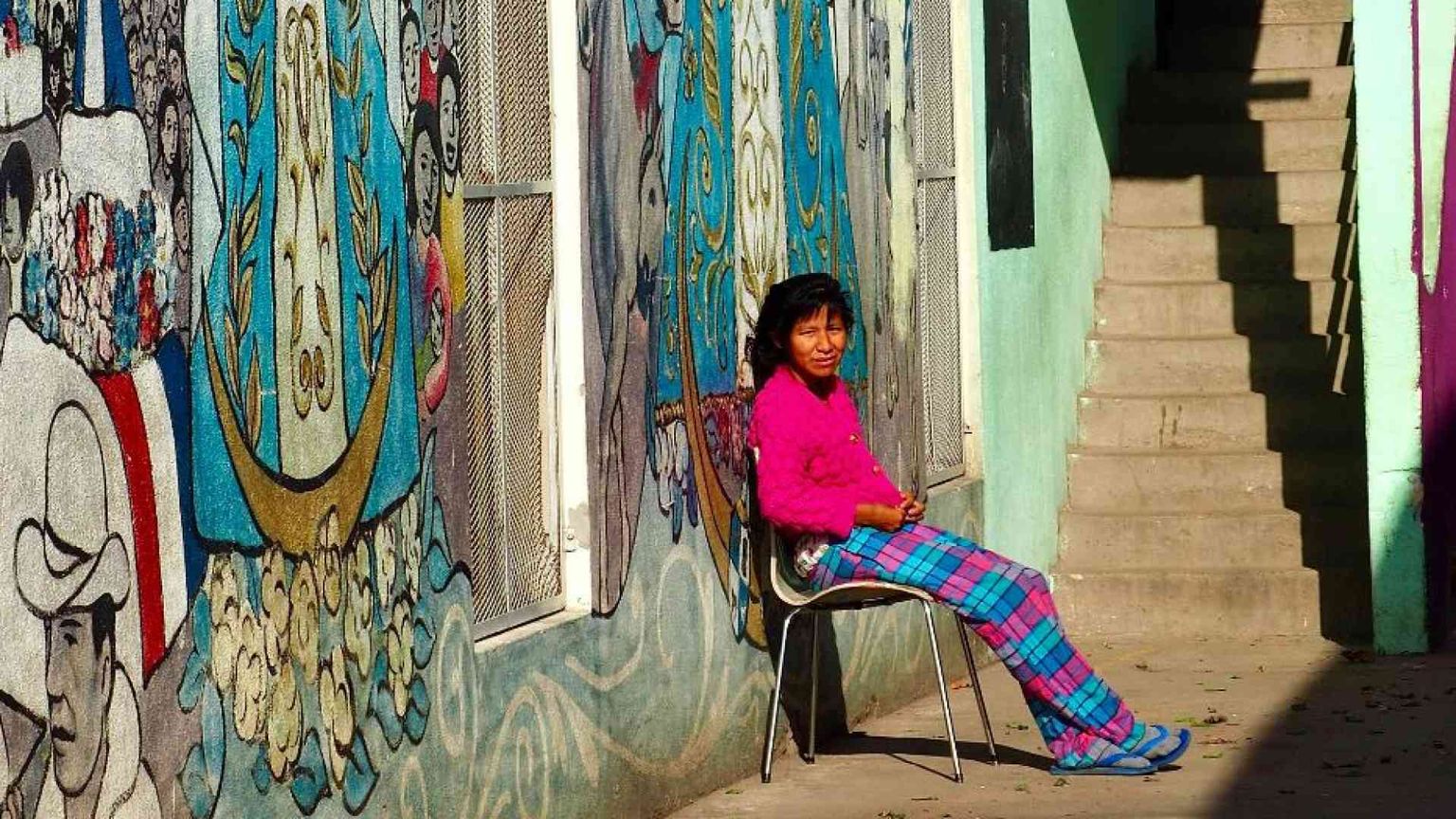 Nei colori dei murales a La Matanza la Chiesa che vive al fianco dei poveri