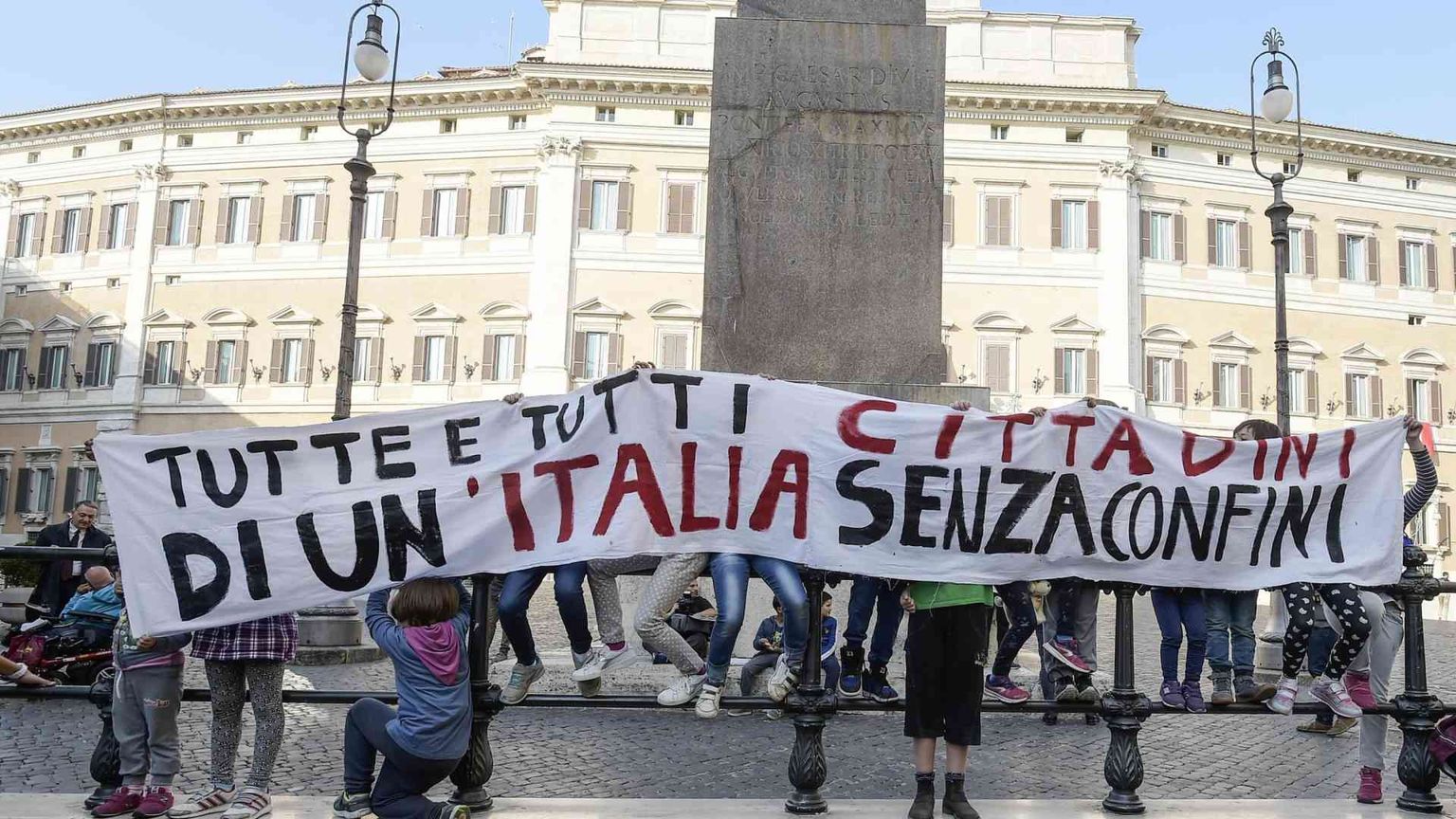 Raccolte 300mila firme per il referendum, ma il sito va in tilt