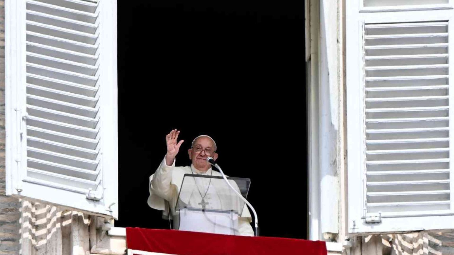 Francesco: tuteliamo la dignità dei detenuti