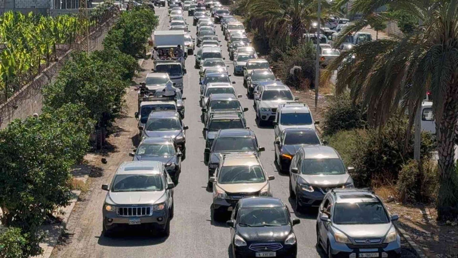 Nei raid israeliani in Libano quasi 500 morti (35 bambini). Civili via dal Sud