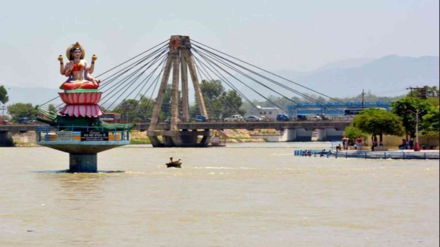 Stefano Fenoglio: «La vita scorre ancora sul fiume»