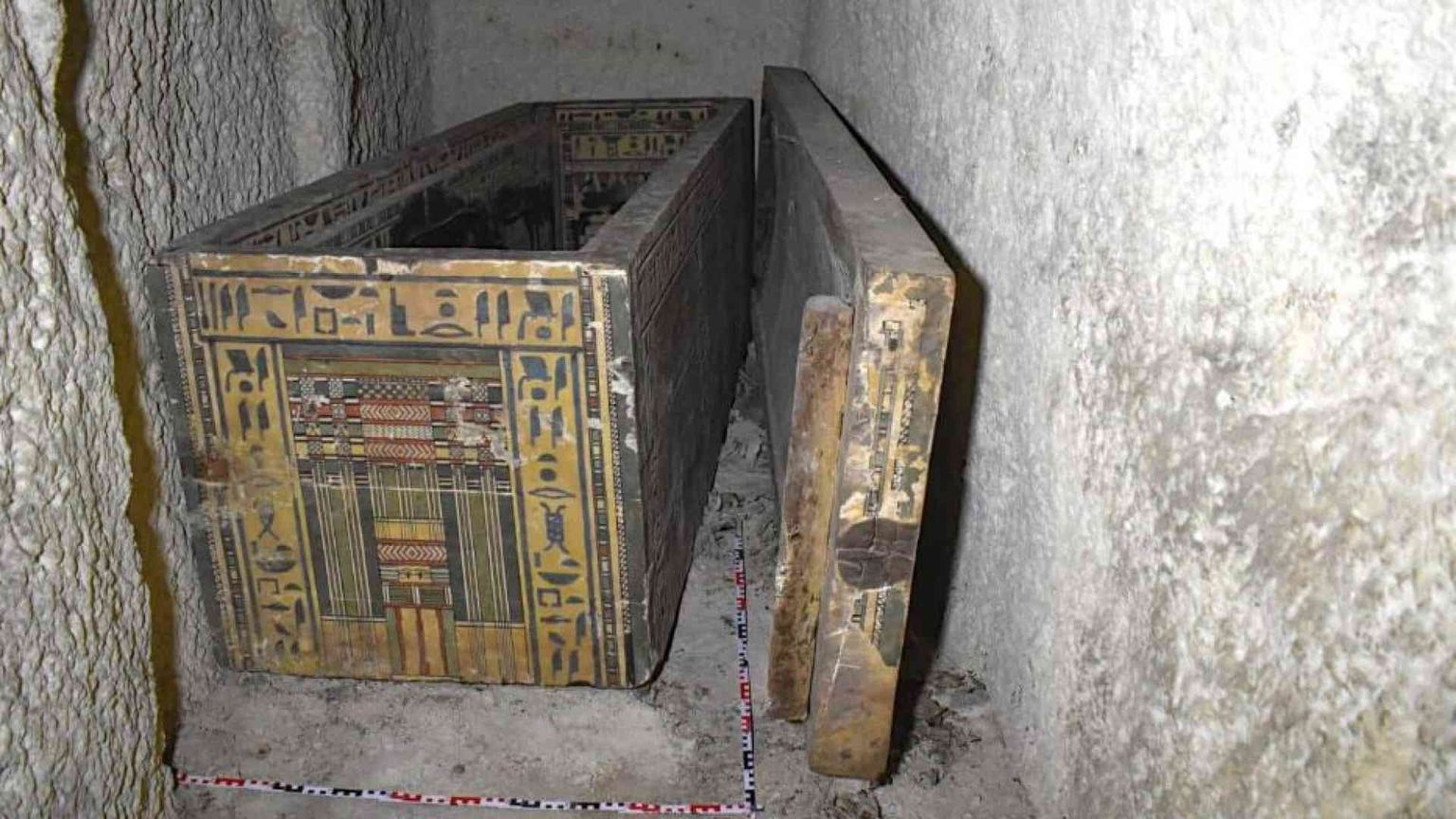 Scoperta la tomba di Idy: doppio sarcofago a 15 metri di profondità