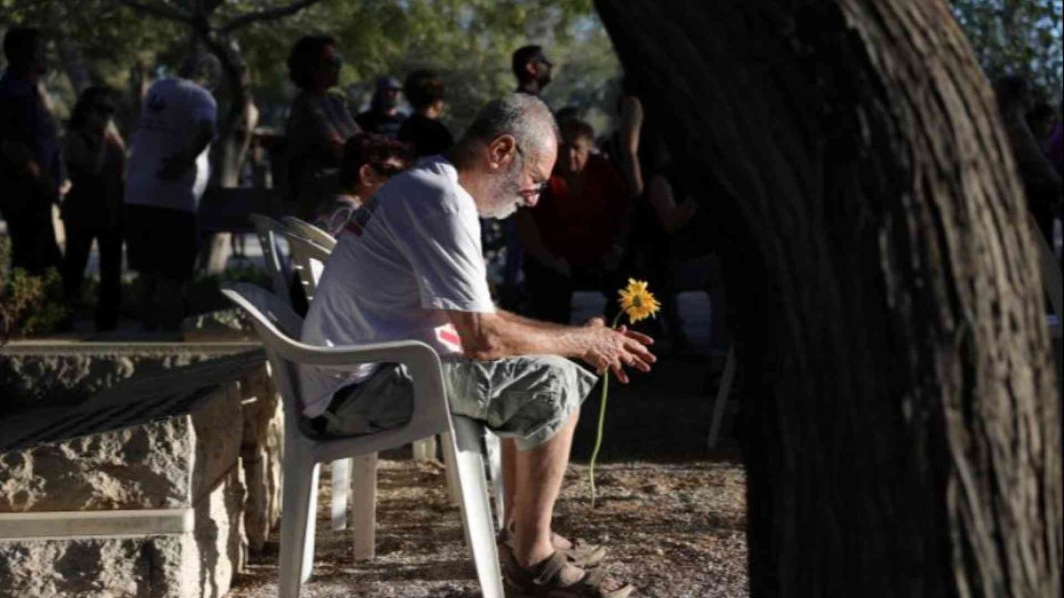 Il coraggio nel kibbutz decimato da Hamas: Nir Oz oltre l'odio