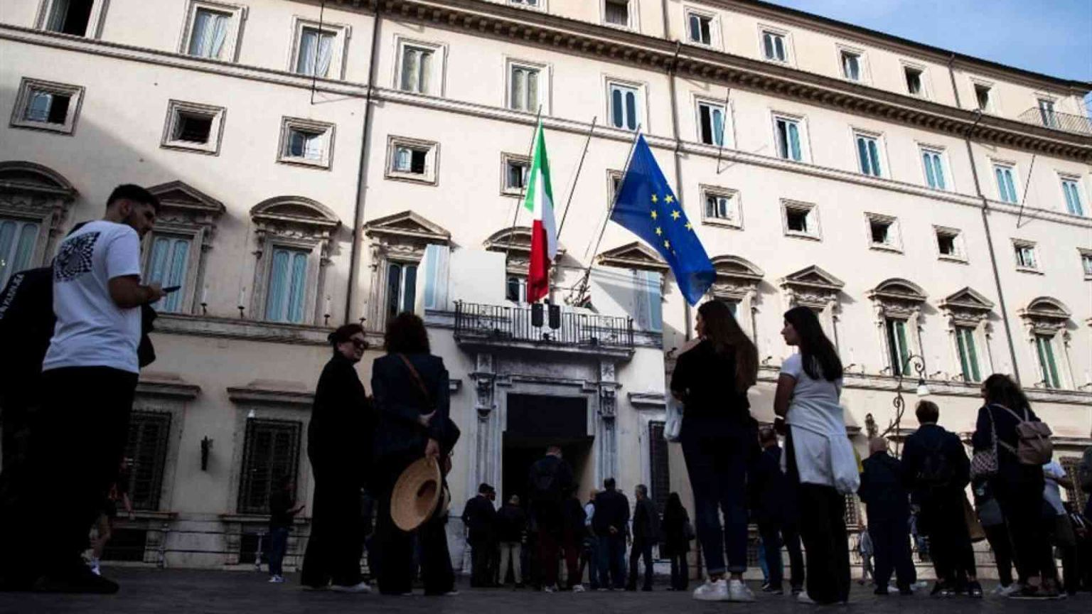 Al via il bando per 2.200 funzionari nel Sud