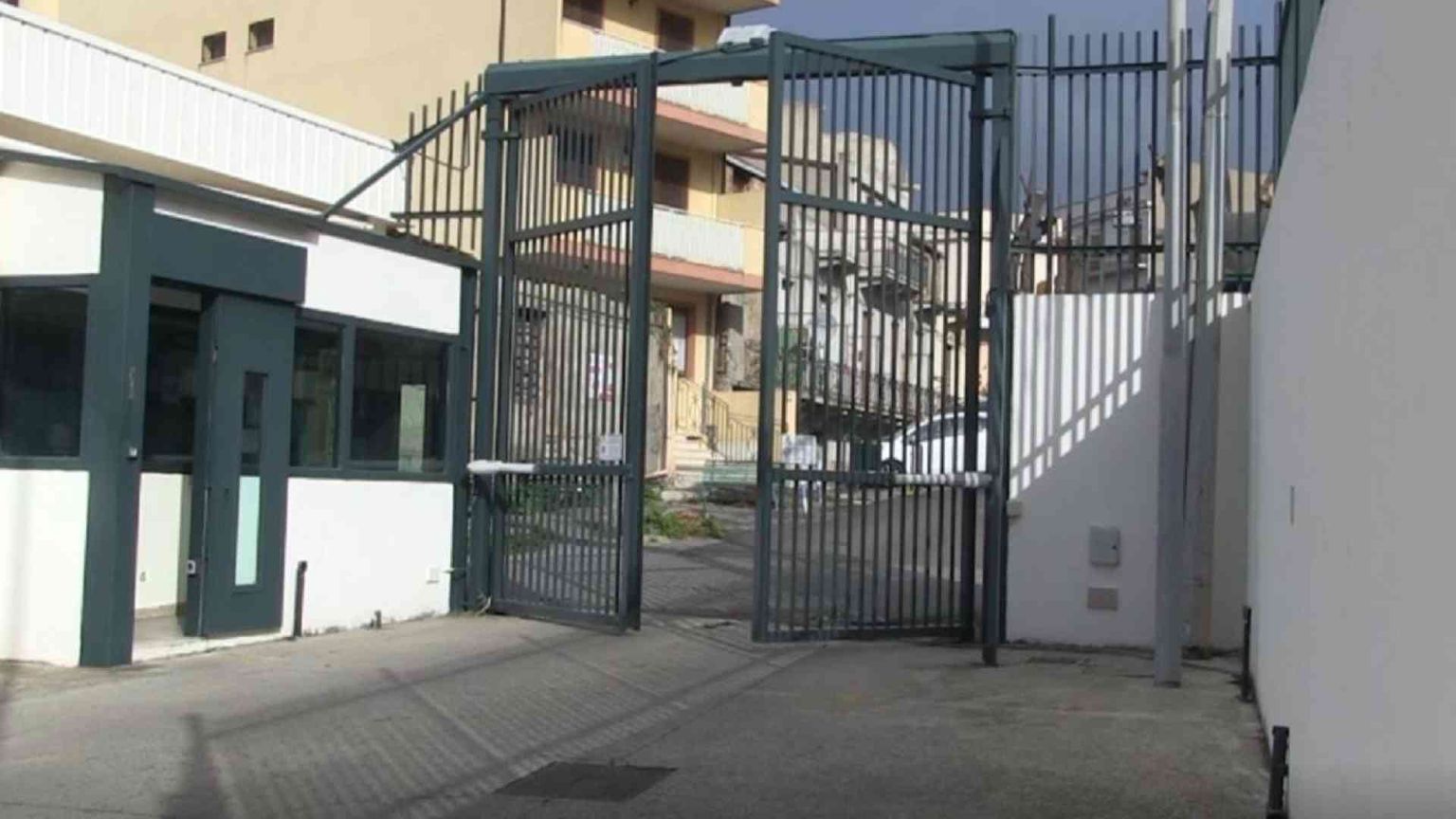 Ancora un suicidio dietro le sbarre, l'emergenza carceri non ha fine