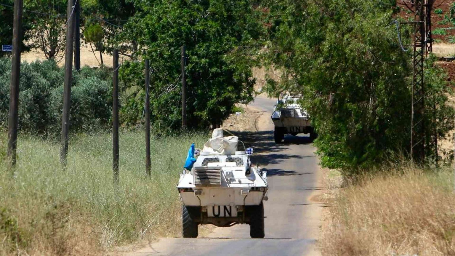 Israele attacca l'Unifil, colpite basi italiane. «Atto deliberato»