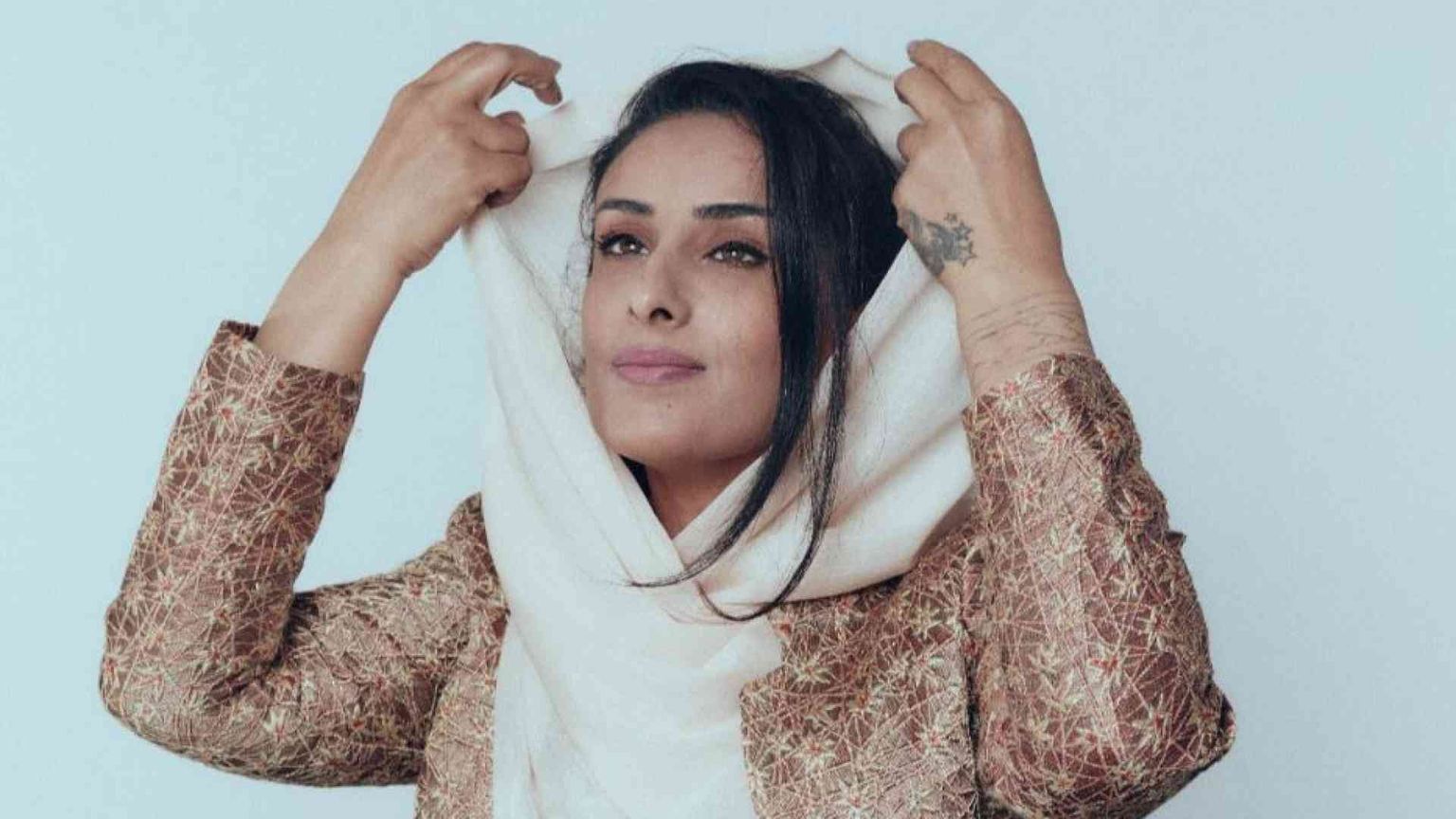 Il diritto di esistere: i volti e le storie di 19 donne in fuga dall'Afghanistan