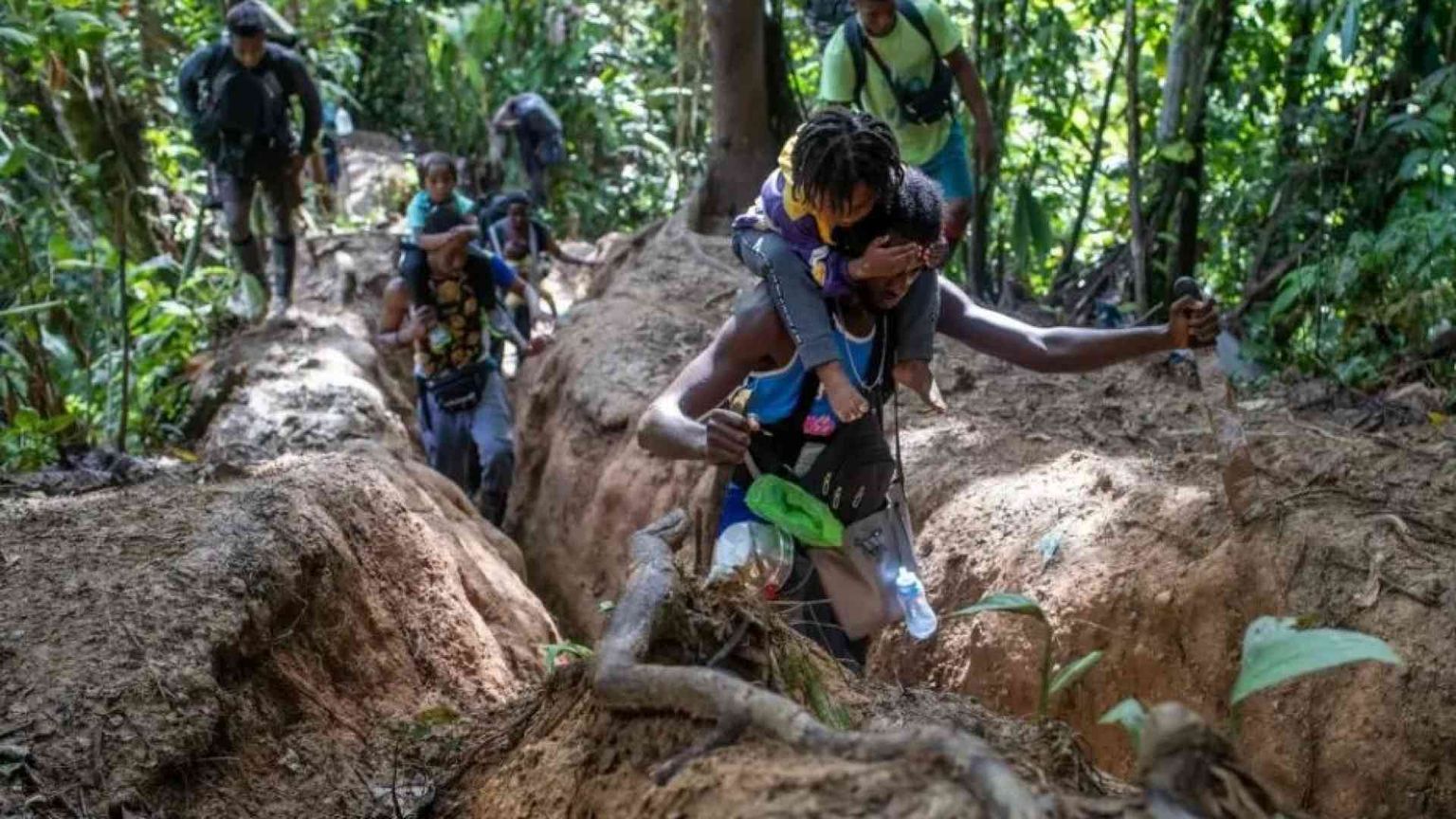 L'ultima maledizione dell'El Darién: omicidi e donne abusate nella foresta