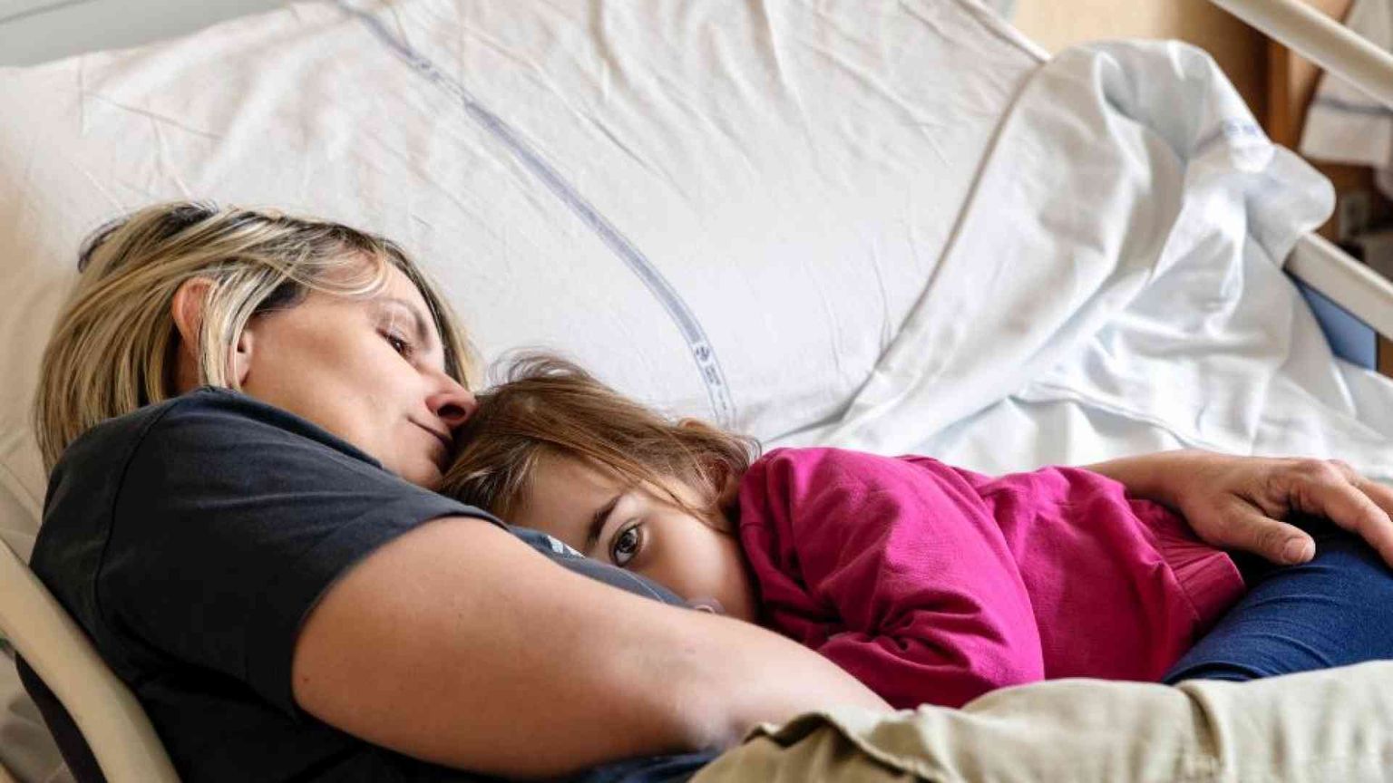 «Mi sono laureata in ospedale mentre assistevo mia figlia»