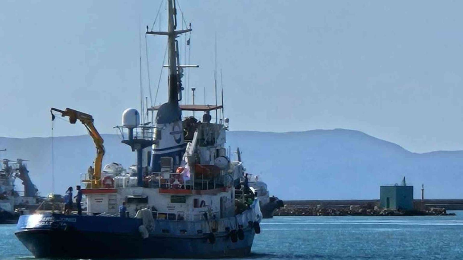 La Mare Jonio "disobbedisce" alla Guardia costiera: altri 20 giorni di stop