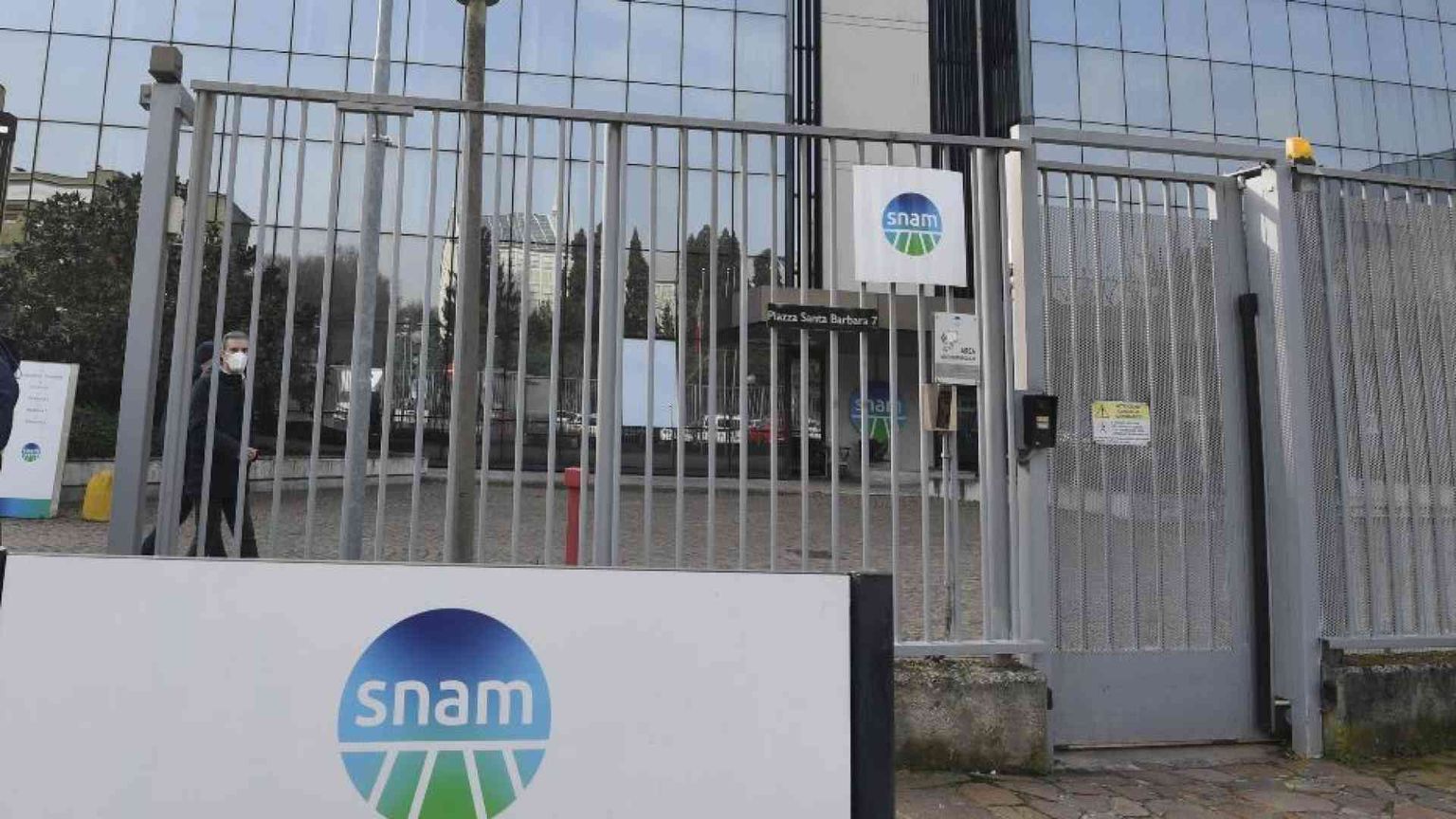 26 miliardi di investimenti, così Snam annuncia l'obiettivo net zero al 2050