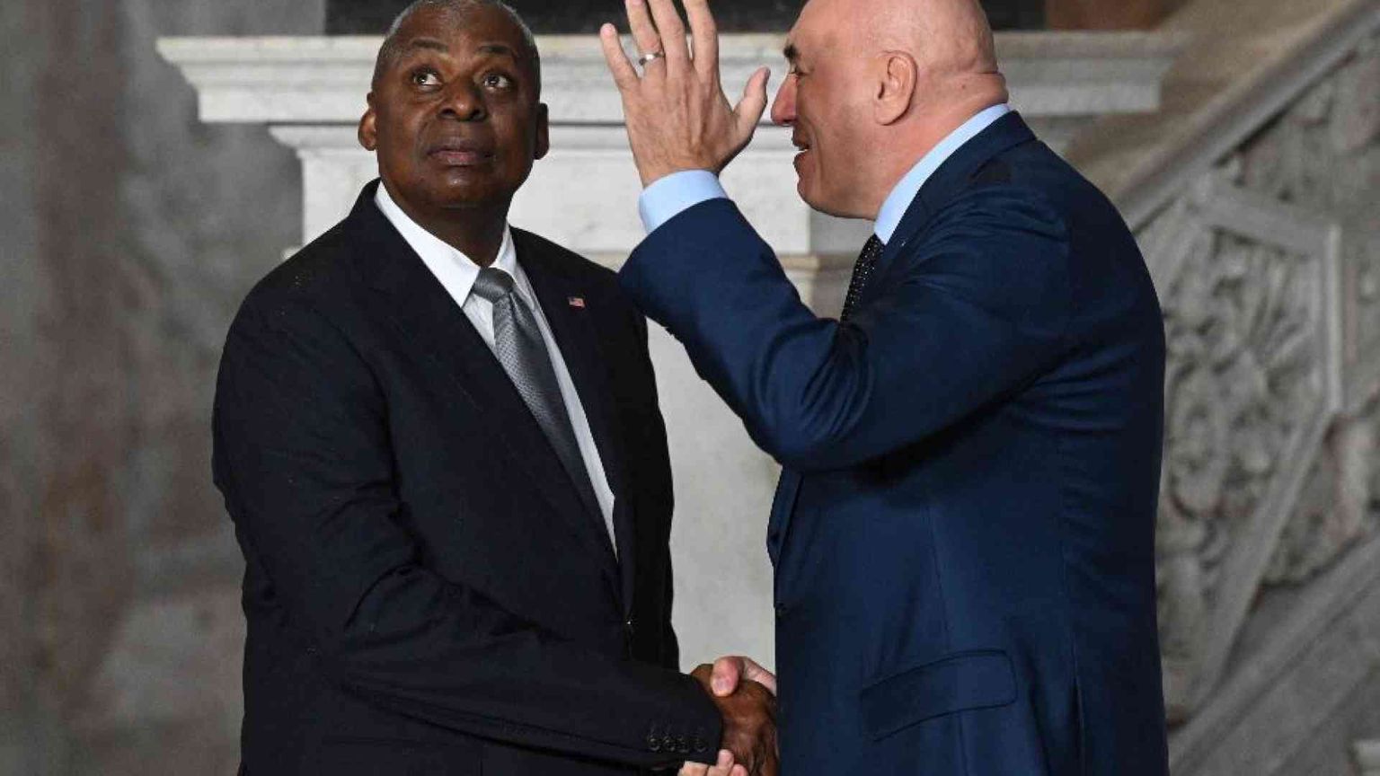 L'arcivescovo Battaglia: non possiamo rassegnarci alla pazzia della guerra