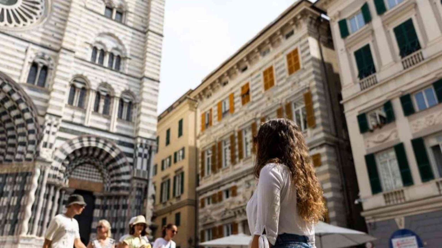 Dove andare nel 2025? Da Genova al Camerun, ecco le scelte di Lonely Planet