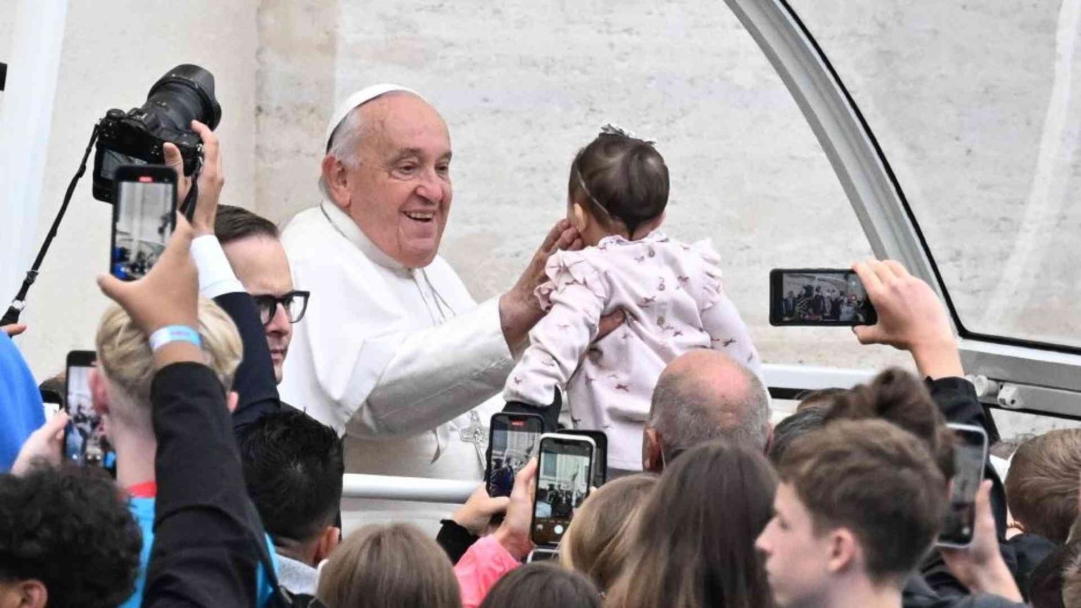 Alla sorgente della pace. La missione della Chiesa “questione d'amore”