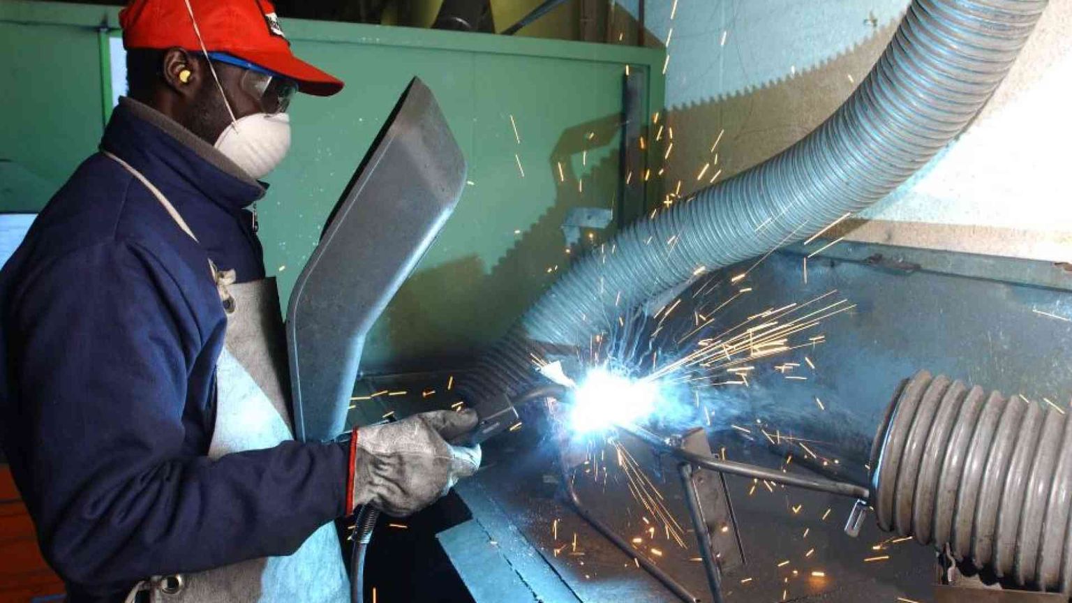 Cosa c'è nel Decreto flussi: 181mila ingressi per lavoro e 4 click day