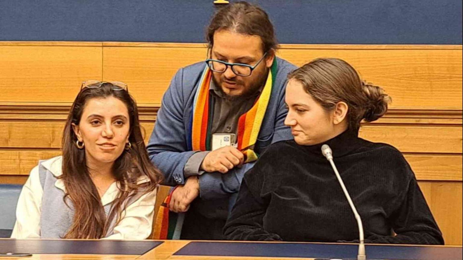 Due ragazzi israeliani e due palestinesi parlano di pace in giro per l'Italia