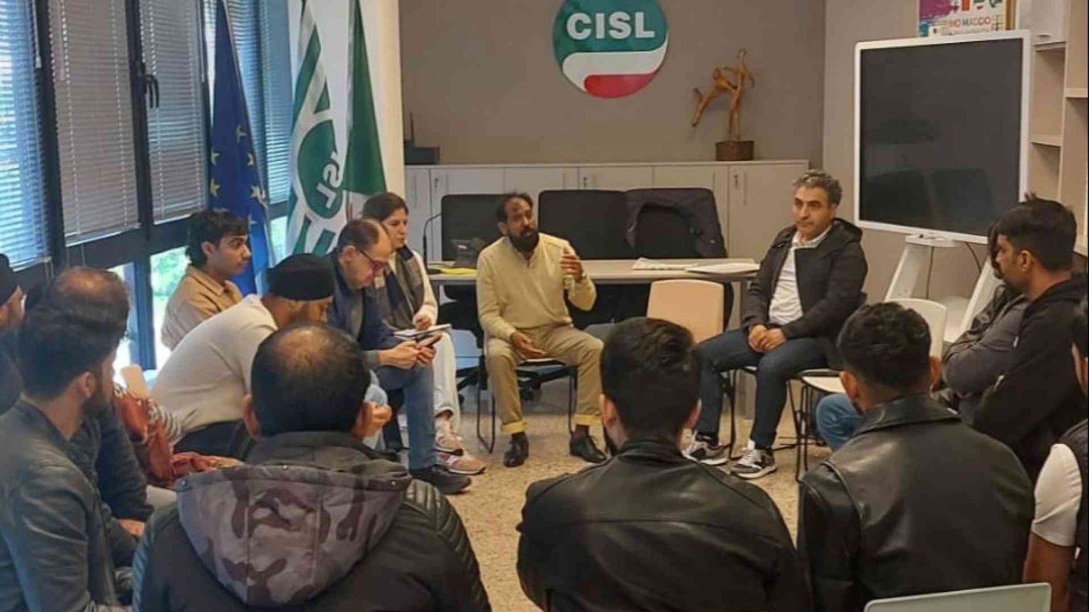 Gli stranieri di Prato ora si ribellano e denunciano: «Siamo schiavi»