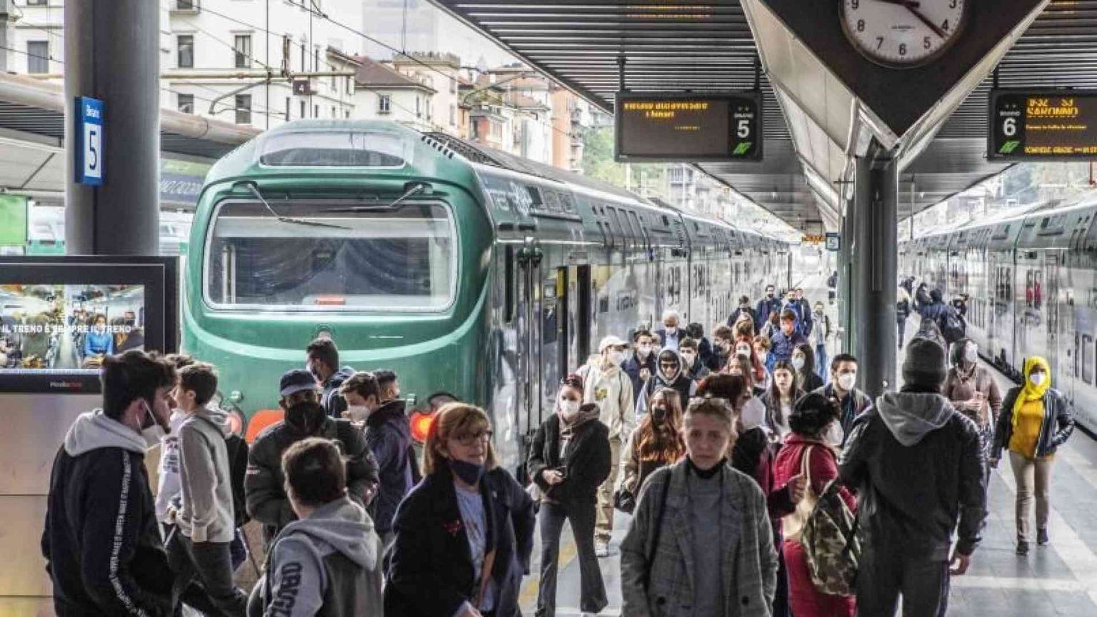 È l’anno record del trasporto ferroviario: sui treni 8 miliardi di passeggeri