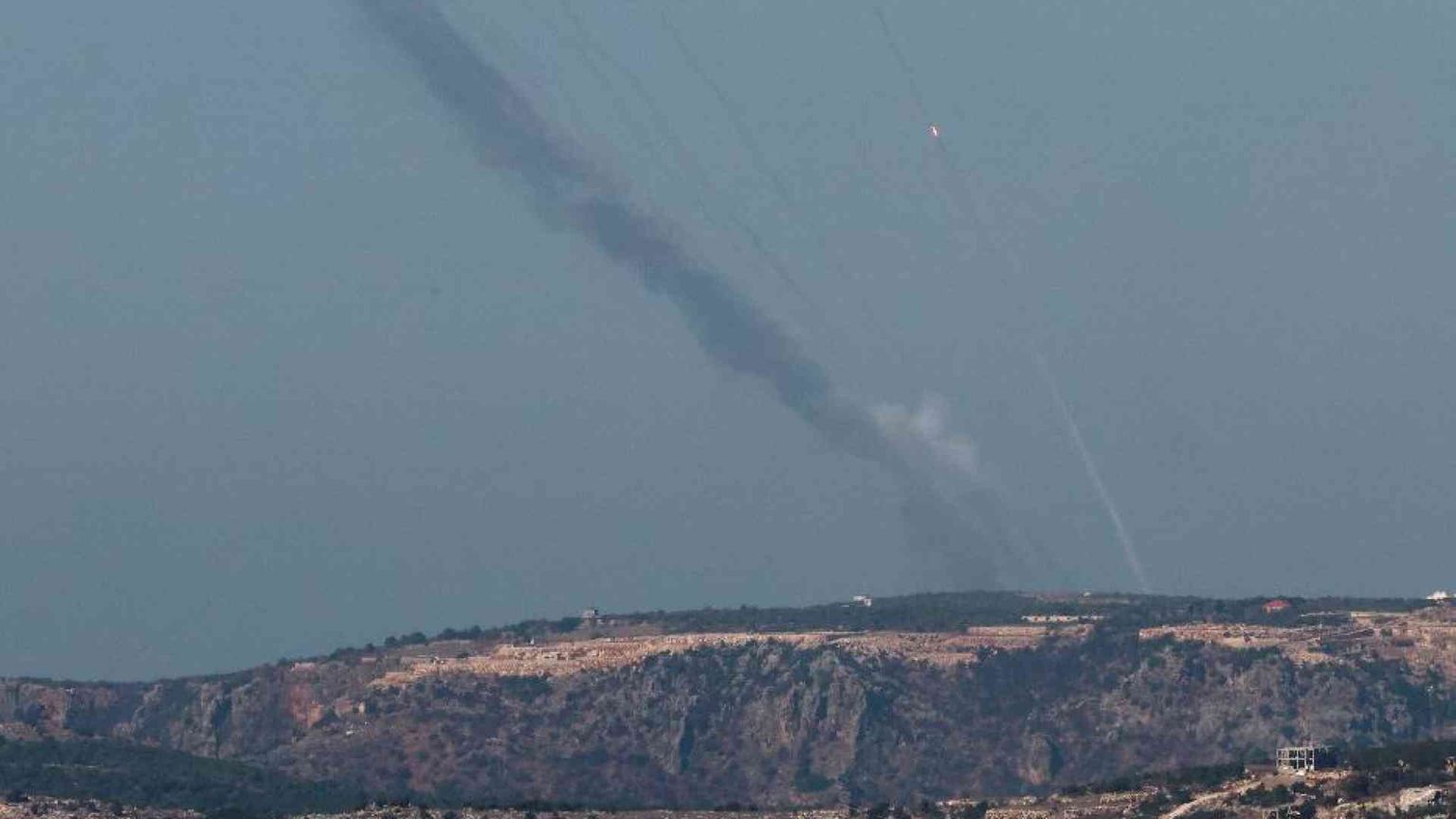 Hezbollah ha lanciato razzi dal Libano nel centro di Israele