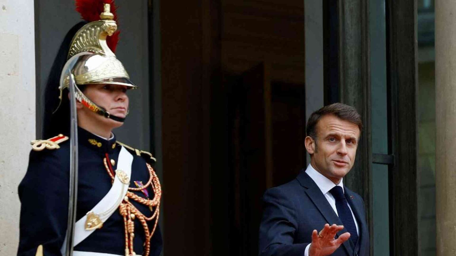 Macron non si ferma: riparte la legge sull’«aiuto a morire»