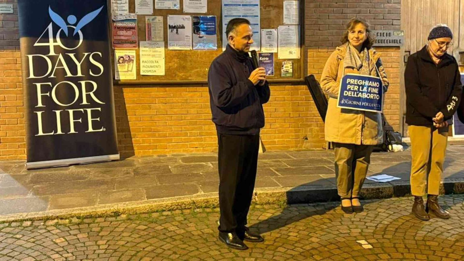 Aborto: “40 giorni per la vita”, chiusura con la benedizione di Castellucci