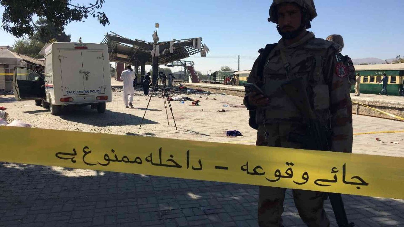 Bomba alla stazione di Quetta: almeno 33 le vittime