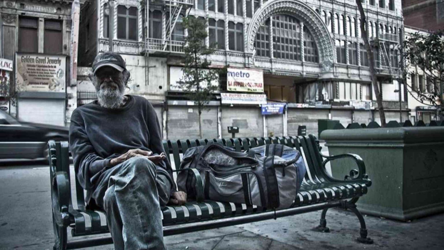 I poveri scompaiono dal dibattito pubblico: astensione record