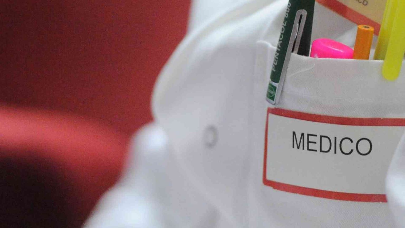 Margaret, morta a 22 anni per una rinoplastica. L'allarme dei medici