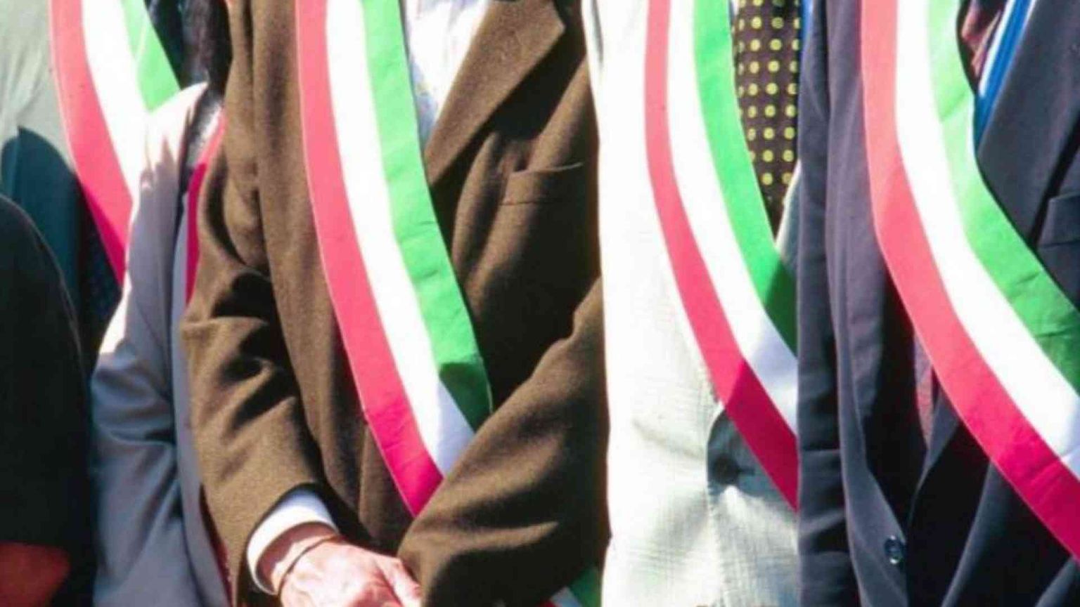 Nella Manovra c'è un taglio ai fondi per i sindaci minacciati dalla mafia