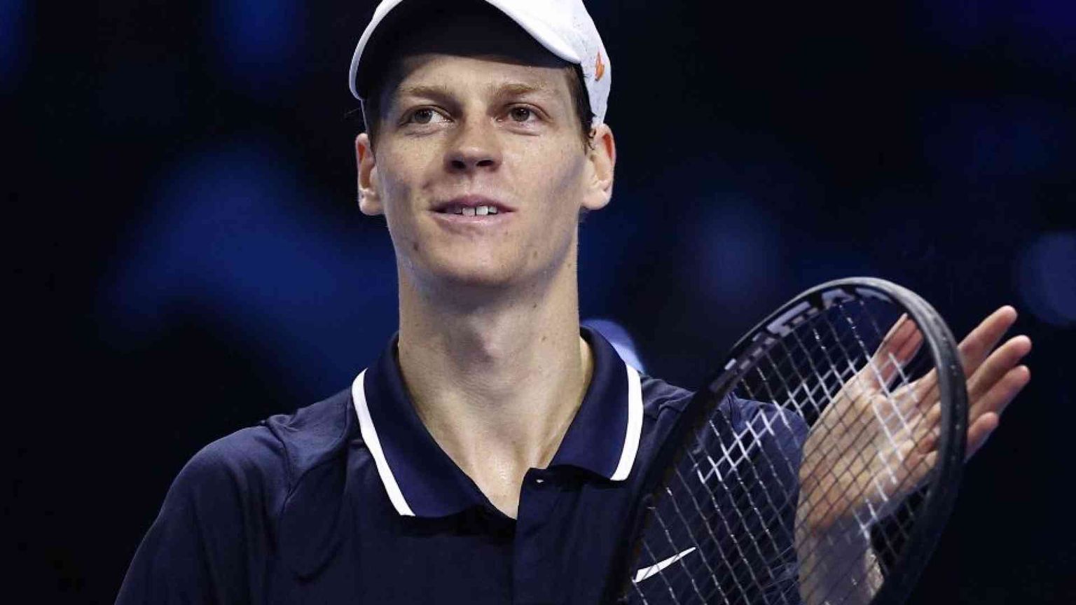 Sinner inarrestabile: batte Ruud e vola in finale