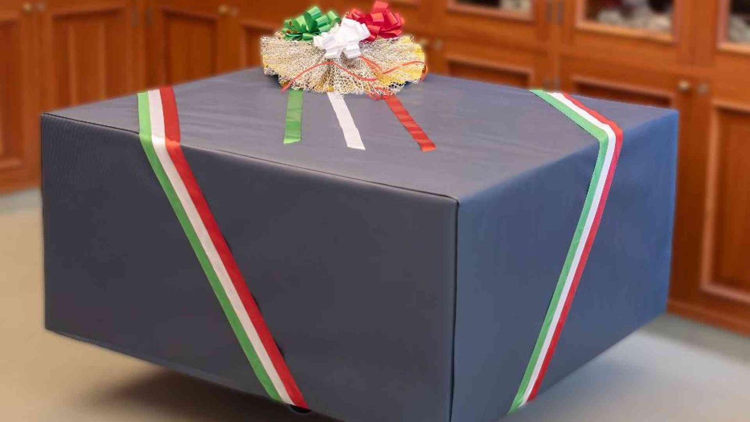 Anche il presidente Mattarella ha fatto la spesa per i poveri