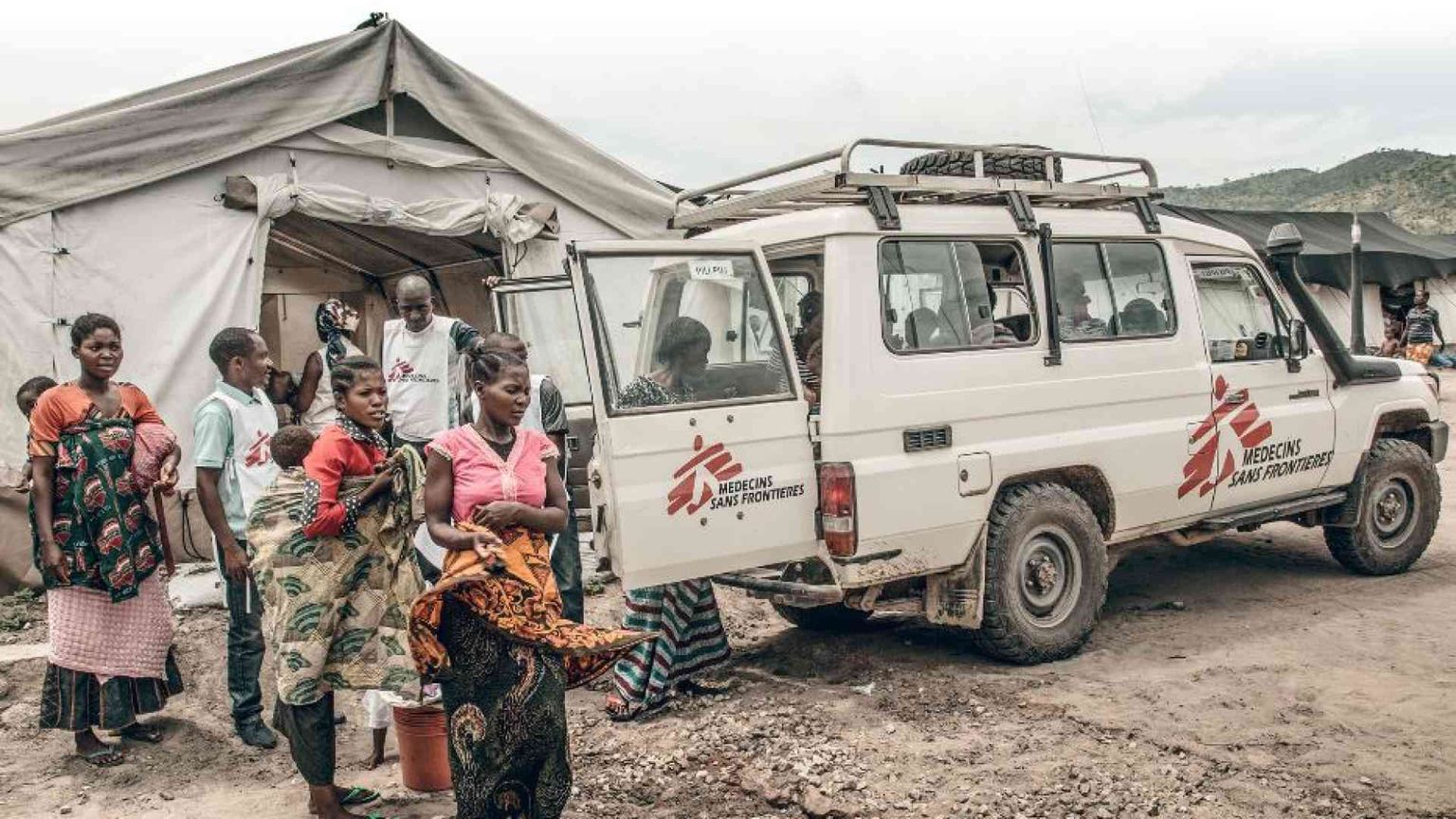 L'appello: «Via il tetto al 5 per mille al terzo settore. Per fare di più»