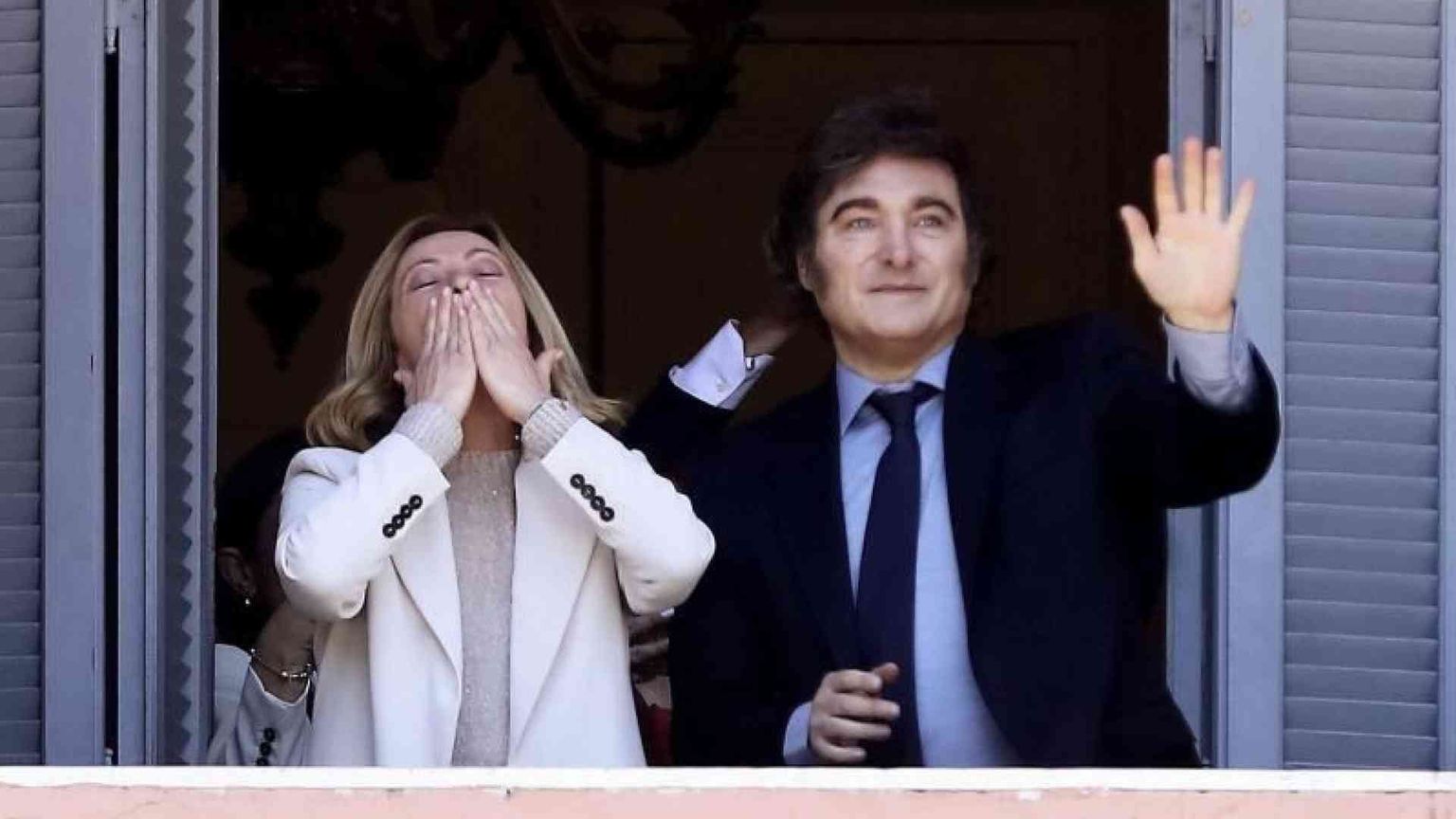 Meloni da Milei (che lavora per Trump). Il piano per una Lega dei conservatori