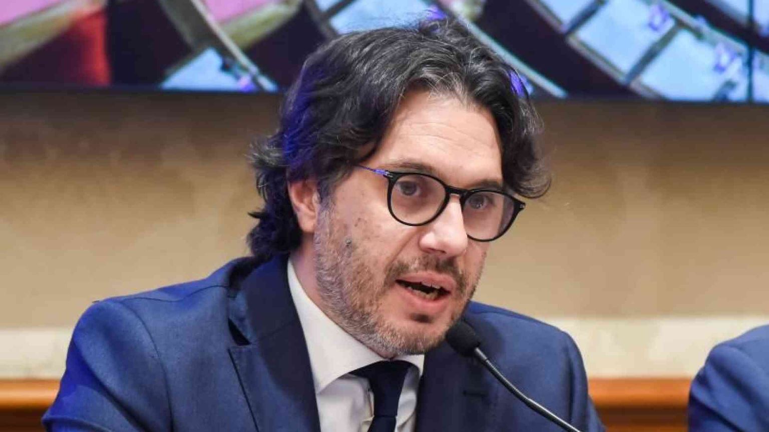 Silvestri (M5s): «Siamo forti, possiamo fare a meno di qualcuno»
