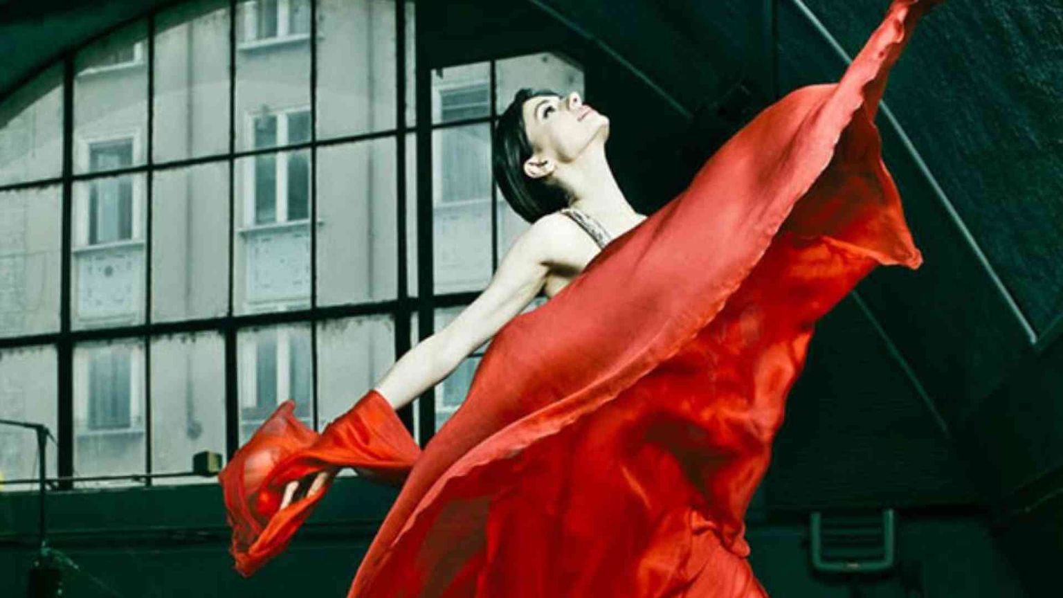 «La mamma picchiata dal papà, così l'arte mi ha liberato da un’ombra»