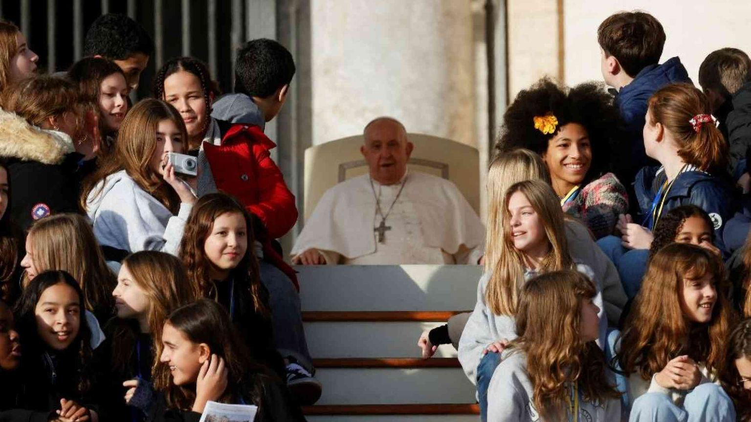 Il Papa: troppa la sofferenza in Ucraina e Terra Santa. Poi guarda alla Cina