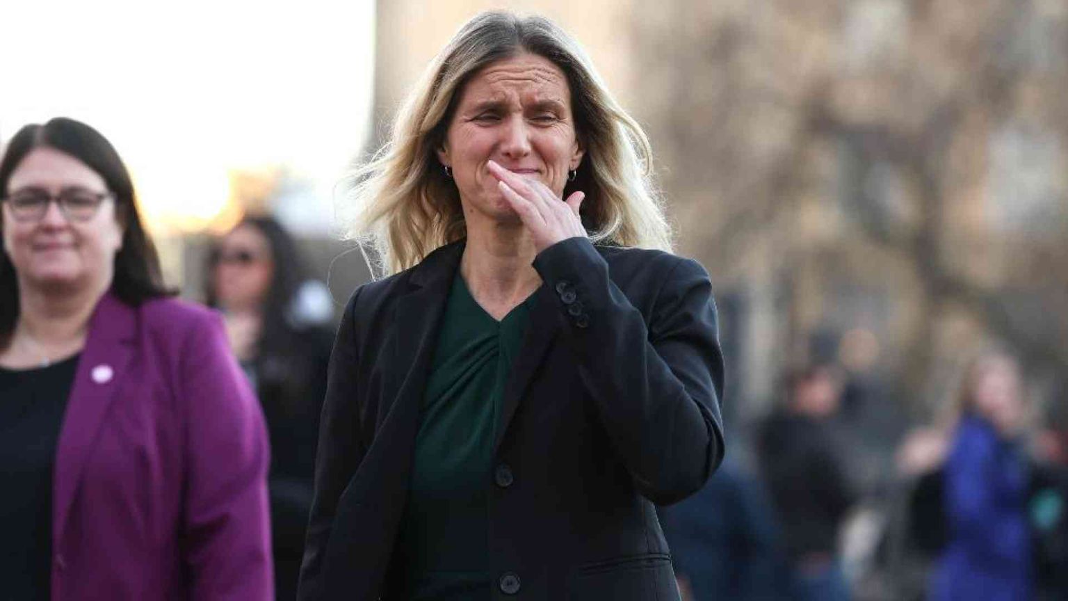 La Gran Bretagna apre le porte all'eutanasia, ma la strada è lunga