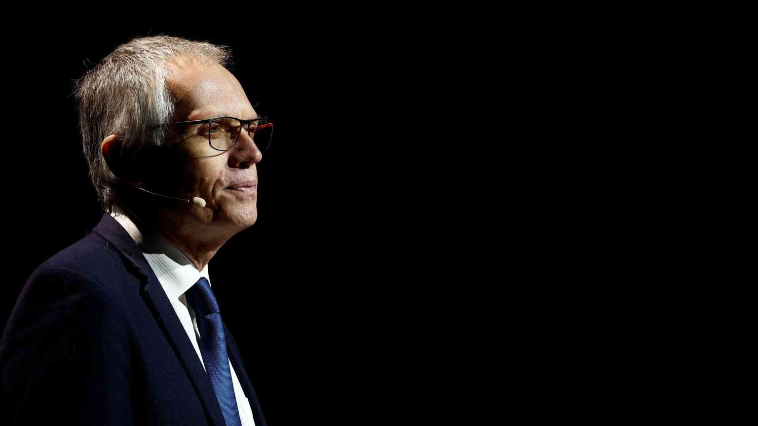 Stellantis fa -7% in Borsa dopo l'addio dell'ad Tavares. Parte il toto-nomine