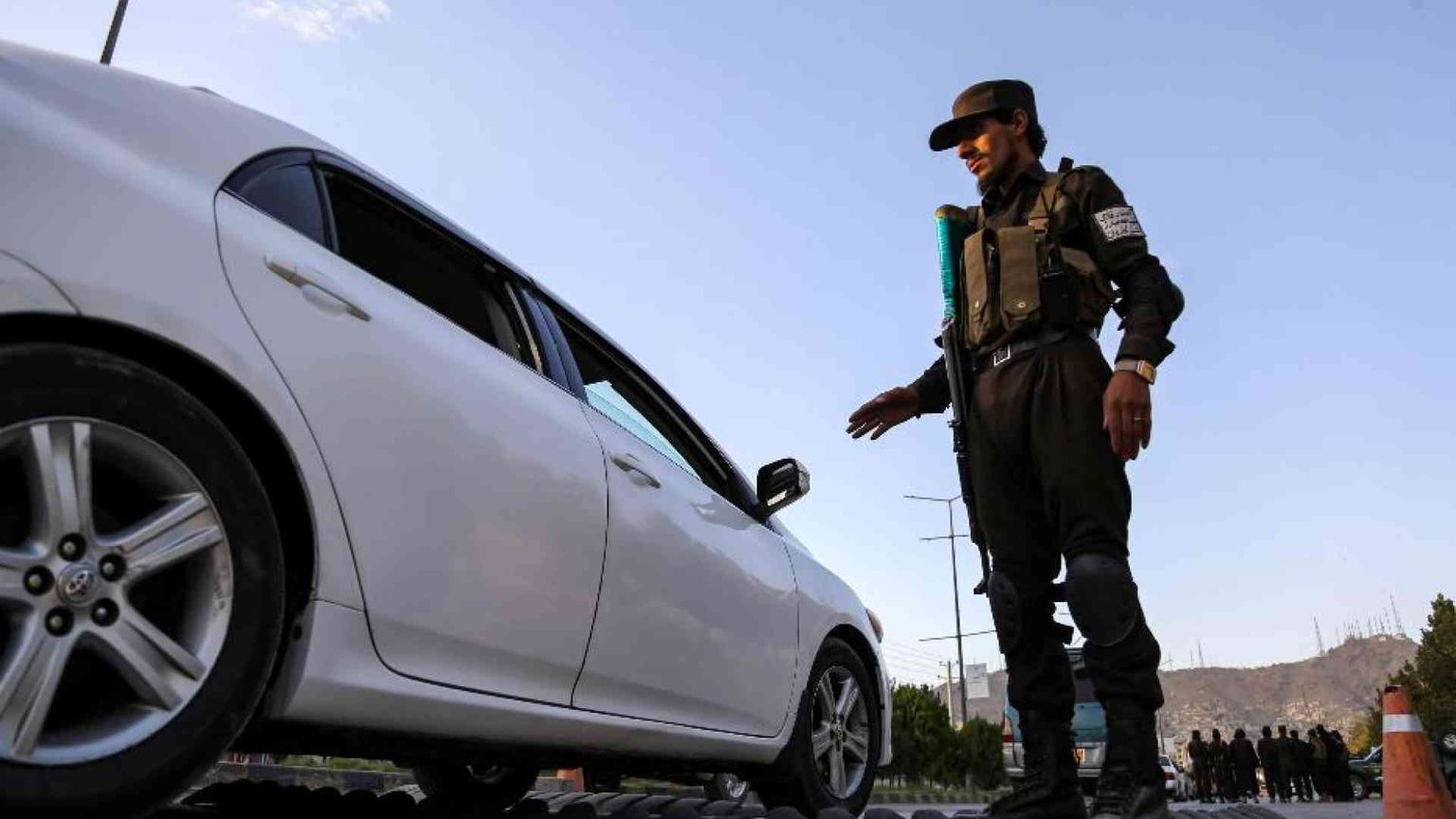 Voleva arruolarsi nell'Isis per combattere: fermata ragazza a Orio al Serio